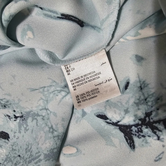 ✨️4/$20. NWT ALFANI Floral Printed Tie-Front Satin Butterfly Sleeve Blouse, S - Picture 9 of 11